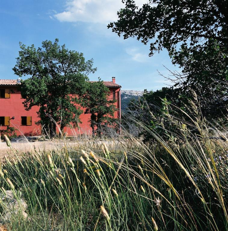 Maison Rouge Plan d'Aups Luaran gambar